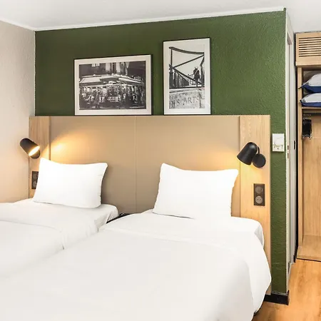 Hotel Campanile Thionville - 3*